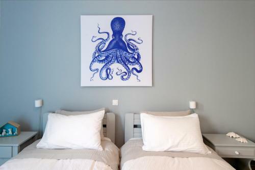 Just Blue With Amazing Sea Views In Piso Livadi