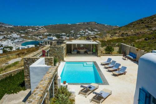 Stunning Villa With Pool In Mykonos