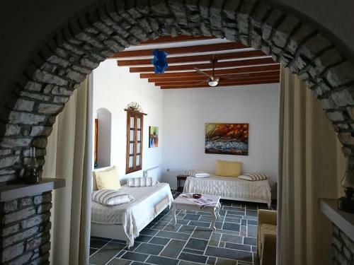 Traditional Stonehouse For 4 Ppl In Paros