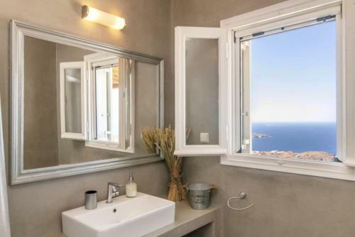 Deep Blue Tinos Summer House