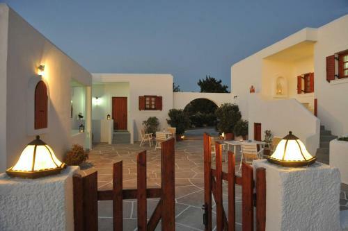 Paros Reppas Apartments Portes