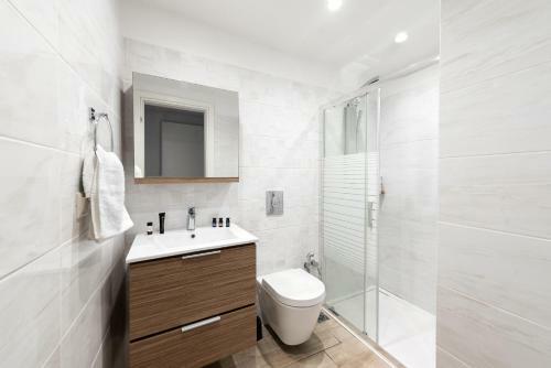Ritas Modern In-city House