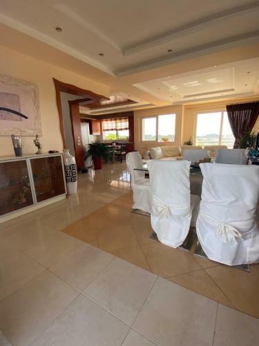 Angelos House