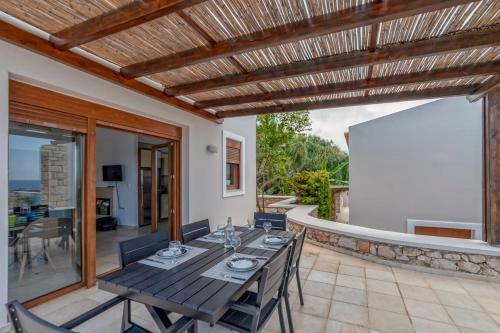 Karena Seaview Villa