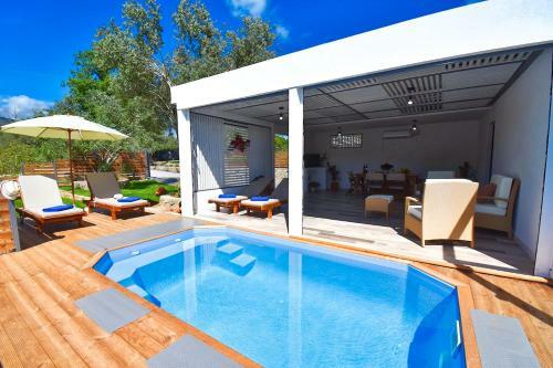Villa Oras Corfu (dionisos)