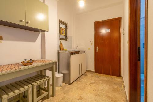 Hermes Apartments & Studios