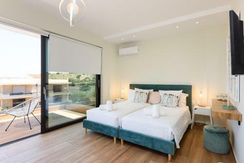 Nisos Villa, Walking Distance To The Beach & Shops!