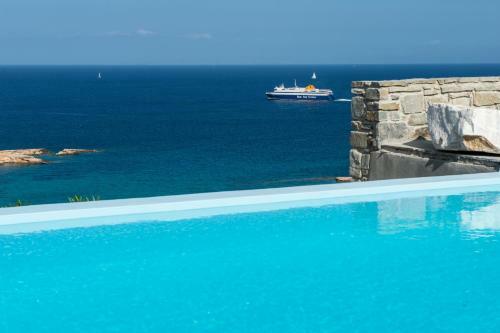 Villa Aqua
