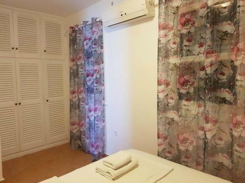 Cosy Apartment In Corfu With Shared Pool