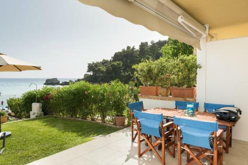 Waves Apartments Melody Glyfada