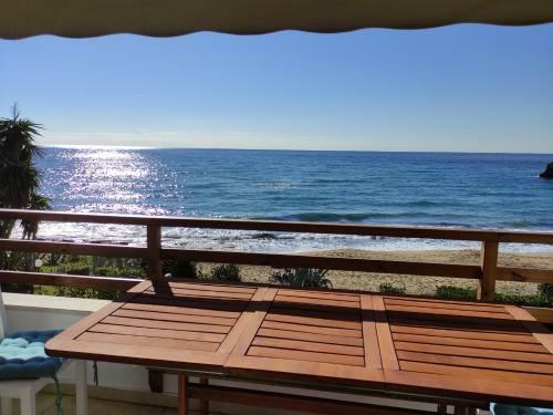 Waves Apartments Harmony Glyfada Corfu