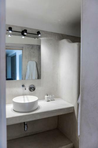 Villa Ester - Heated Pool & Jacuzzi, Tennis Court, Sauna