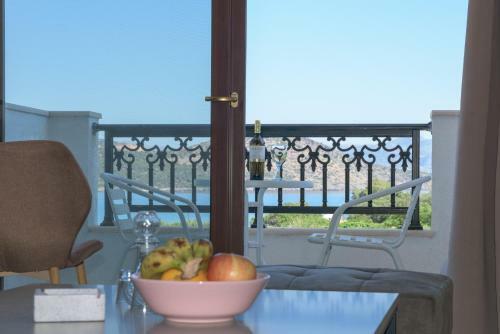 Rafaela Apartments
