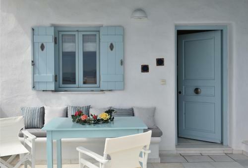 Tonia Apartments Paros