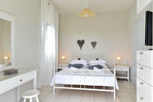 Tonia Apartments Paros
