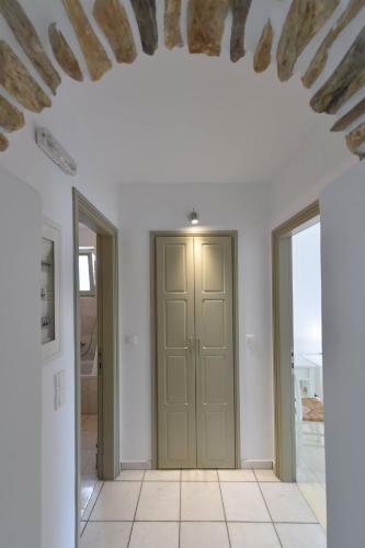 Tonia Apartments Paros