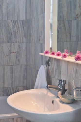 Tonia Apartments Paros