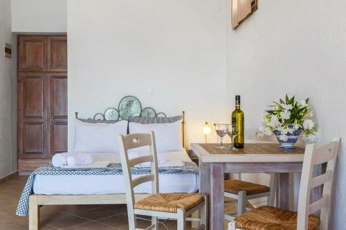 Irida Apartments