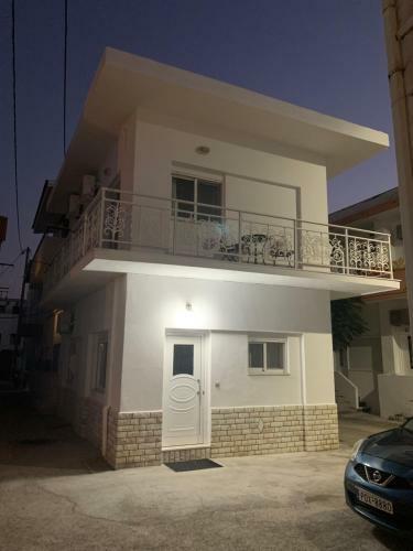 Haraki Beach Mediterranean Retreat