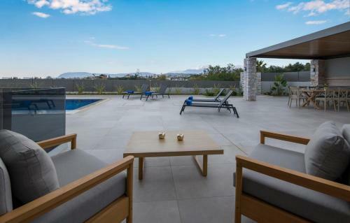Imperium Luxury Villas-sauna, Jacuzzi & Heated Pool