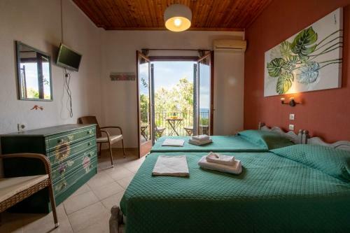 Katerina Fotopoulos Rooms & Apartments