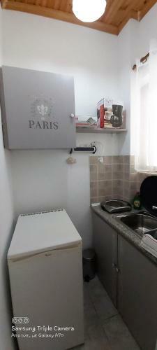 Katerina Fotopoulos Rooms & Apartments