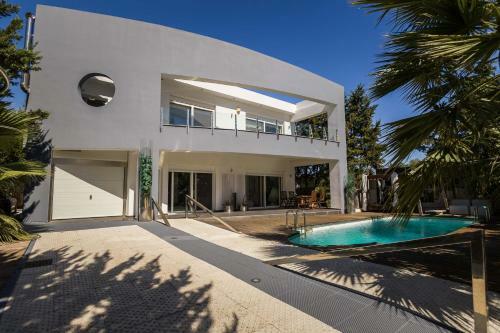 Villa Bond With Private Swimming Pool And Spa