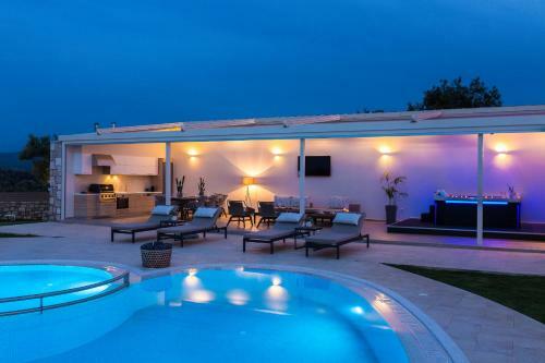Villa Aelia Residence, A Luxurious Pampering Experience!
