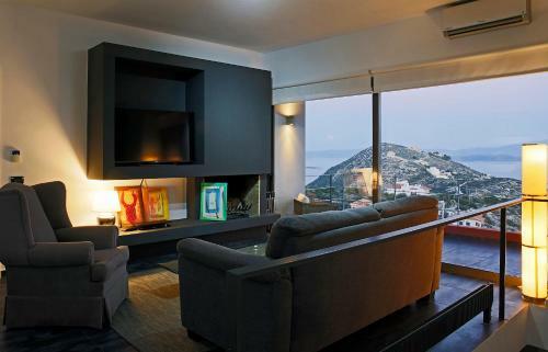 Seaview Salty Villa