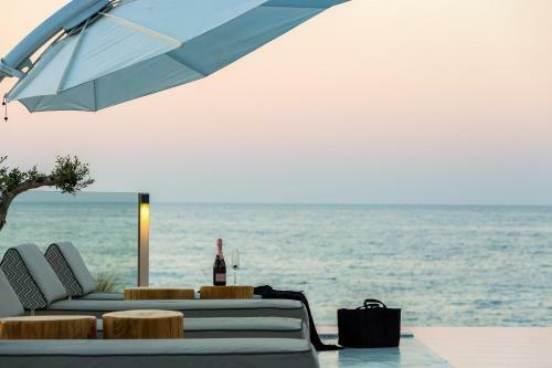 La Casa Di Mare, Luxury Beach Front Villa!