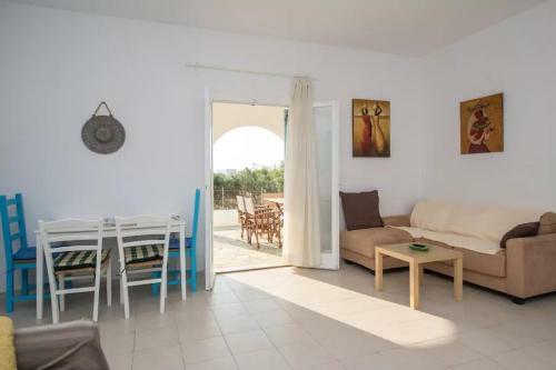 Apartamento Adorable 3 Bedroom Maisonette In Pounta