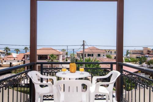 Sunbliss Studios & Apartments