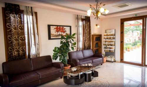 Hostal Room In Studio - Beautiful Studio For 2 People With Outdoor Pool