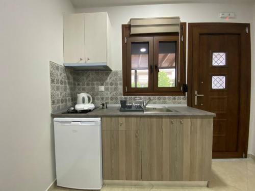Evgenia & Zoe Apartments