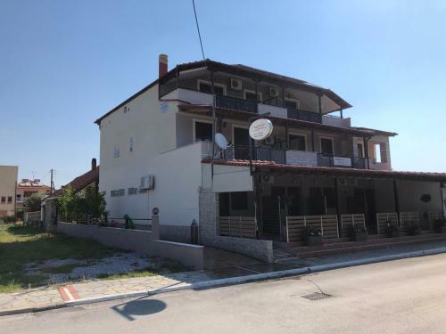 Evgenia & Zoe Apartments