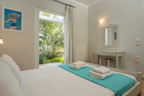 Kiani Seafront Apartments