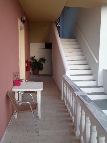 Angelos Apartment's