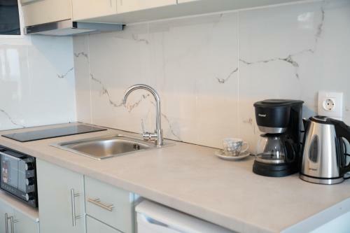Diamond Arillas Luxury Apartments