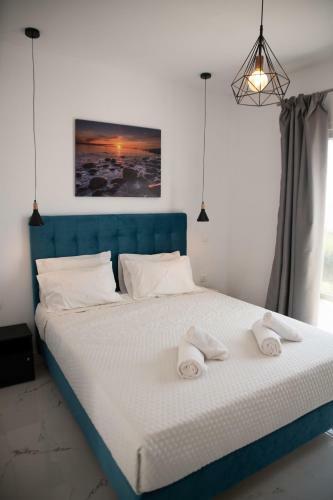 Diamond Arillas Luxury Apartments