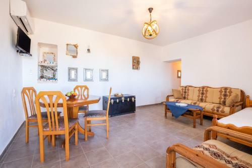 Ilias Cottage