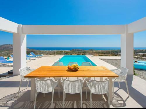 Beautiful New Luxury Villa With Infinity Pool, Outside Kitchen And Sea View