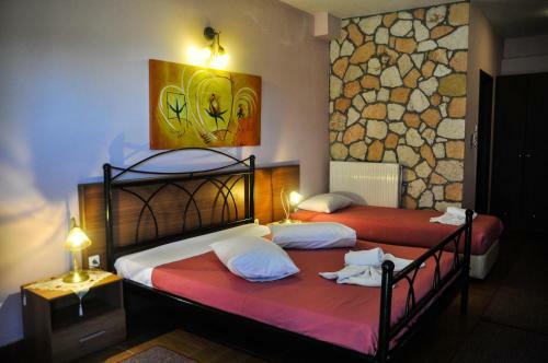 Hostal Voreio Selas