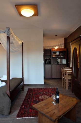 Hostal Guesthouse Elaia
