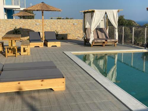 Koroni Villa