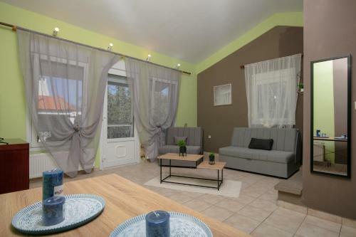 Olive & Mare Apartments