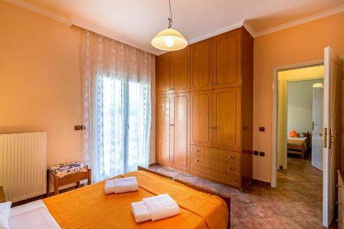 Villa Helen 200m From The Beach In Tersanas