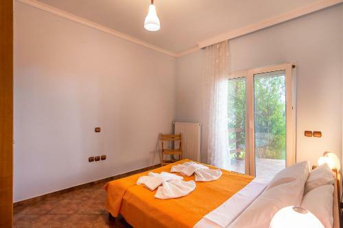 Villa Helen 200m From The Beach In Tersanas