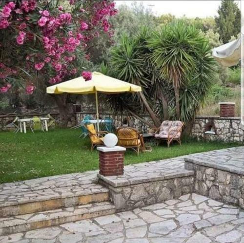 Hostal Guesthouse Emi