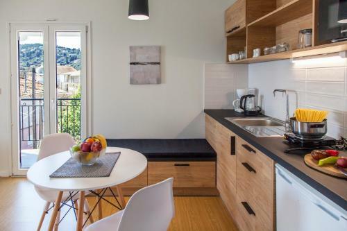 Ligia Waterfront Apartments