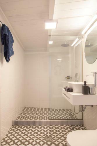 Ligia Waterfront Apartments